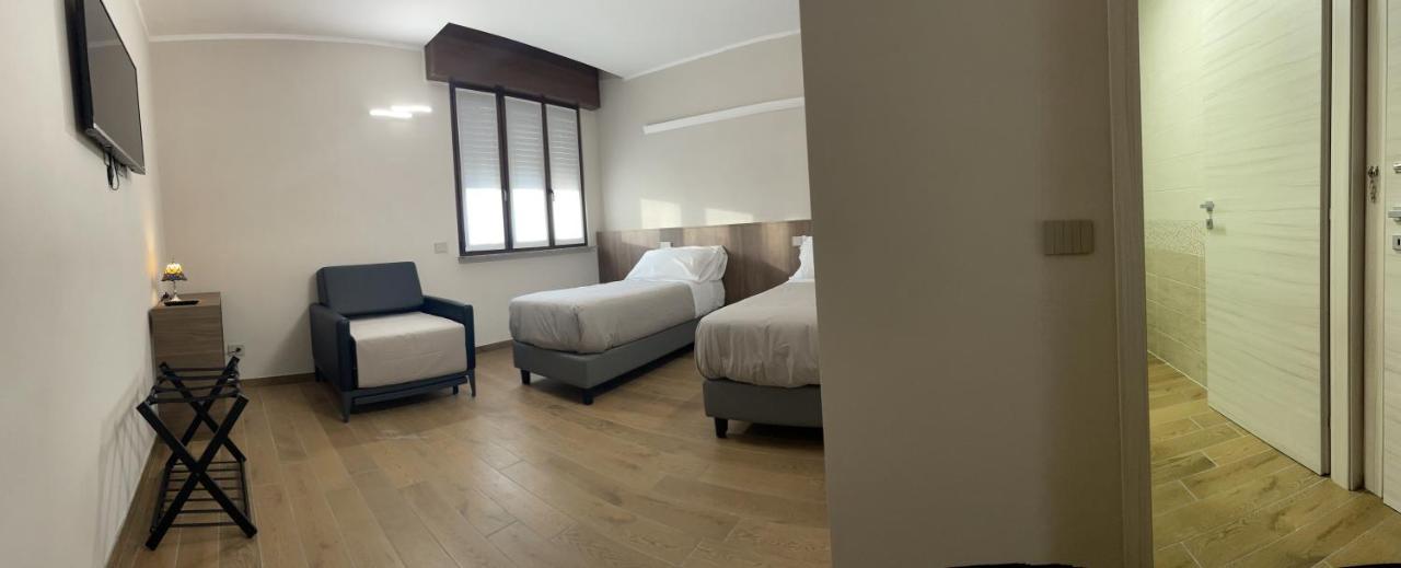 Villoresi Rooms Castano Primo Bagian luar foto