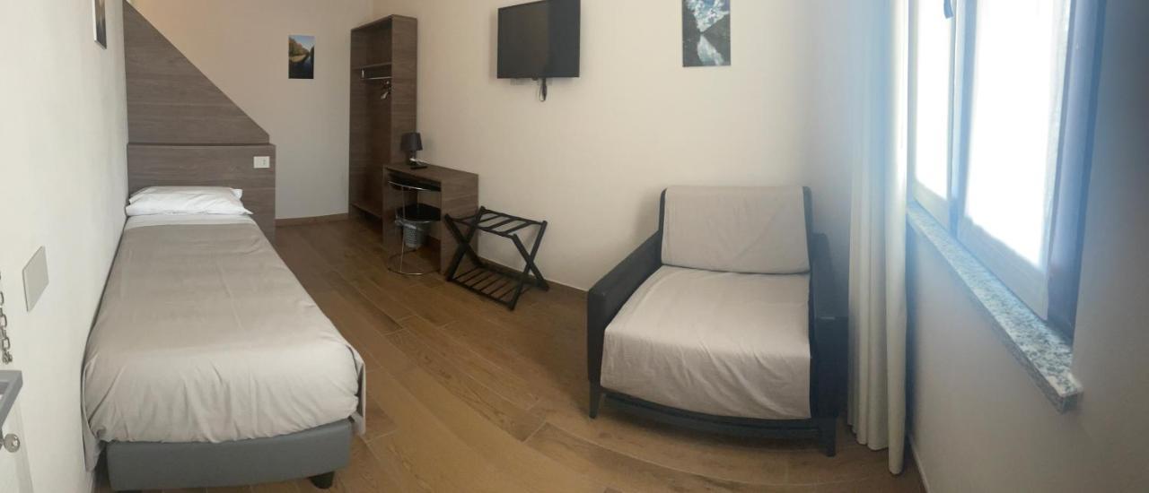 Villoresi Rooms Castano Primo Bagian luar foto